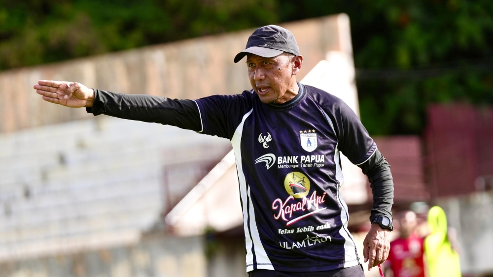 Rahmad Darmawan Ungkap Alasan Persipura Rekrut Osas Saha