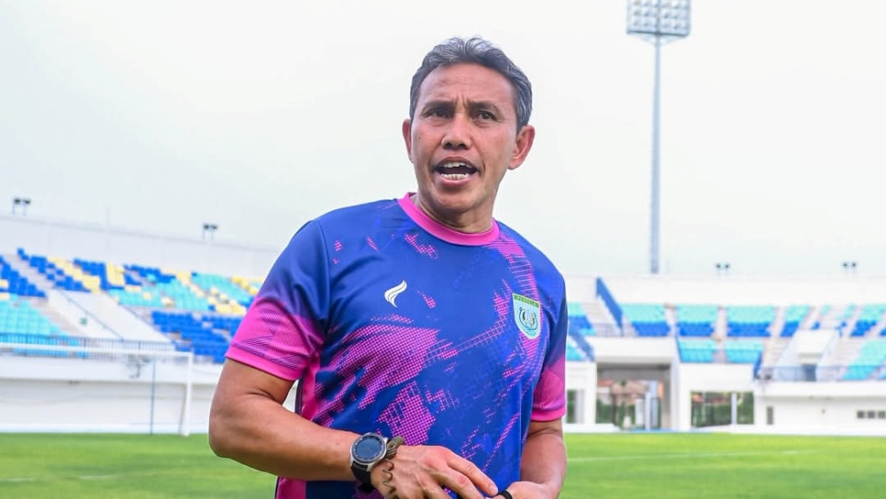 Resmi, Bima Sakti Ditunjuk Jadi Pelatih Persela Lamongan