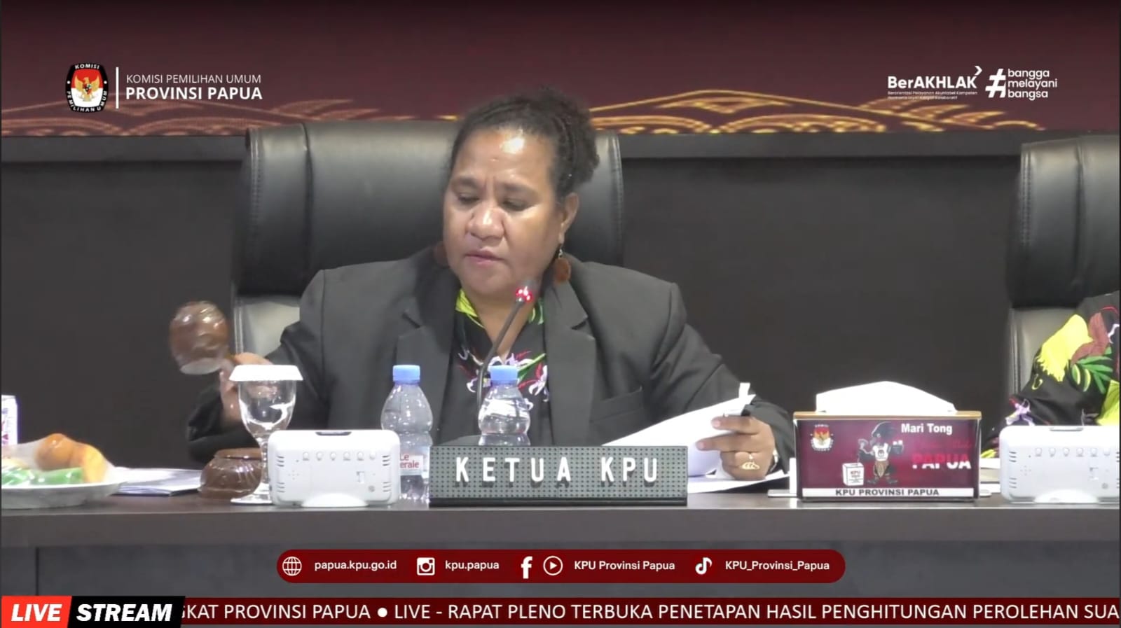 KPU Papua Tetapkan Hasil PSU Pilgub Papua: Mathius-Aryoko Unggul 259.817 Suara