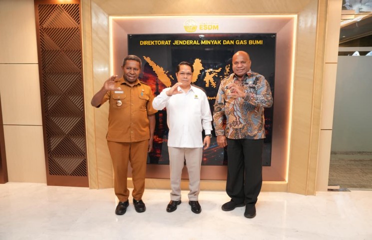 Pemprov Papua Minta Tambahan Pasokan BBM agar Program Satu Harga Berjalan Optimal