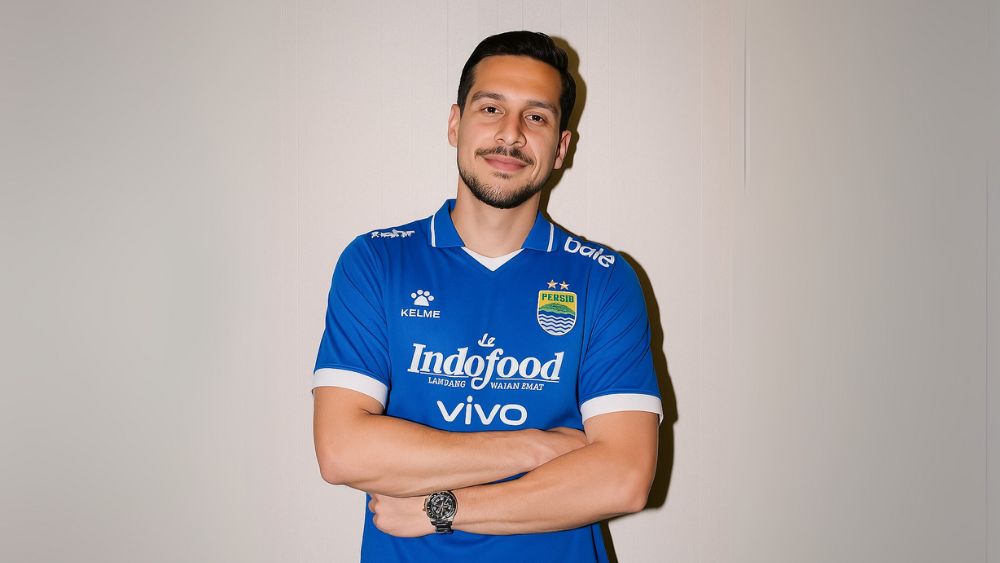 Thom Haye Resmi Gabung PERSIB, Siap Perkuat Lini Tengah Maung Bandung