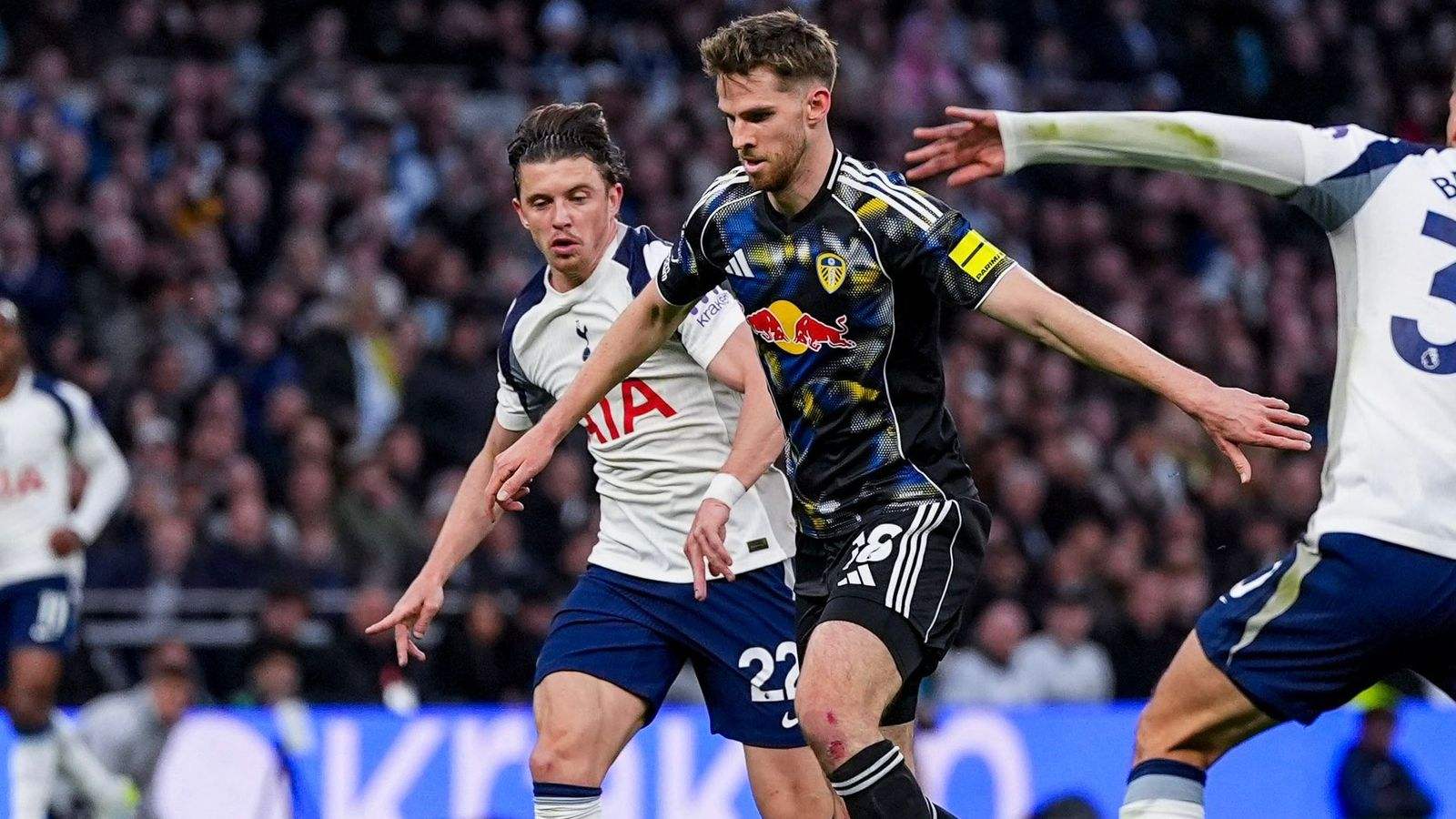 Tottenham Vs Leeds Berakhir Imbang 1-1, Persaingan Papan Bawah Makin Panas