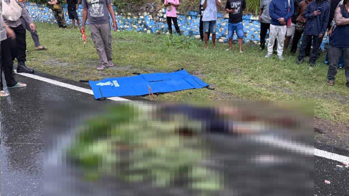 Tragis! Motor Scoopy Tergelincir di Tikungan, Pelajar di Jayapura Tewas Tertabrak Truk