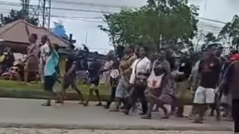 Demo di Boven Digoel Pecah, Dipicu Pembakaran Mahkota Cenderawasih oleh BBKSDA Papua