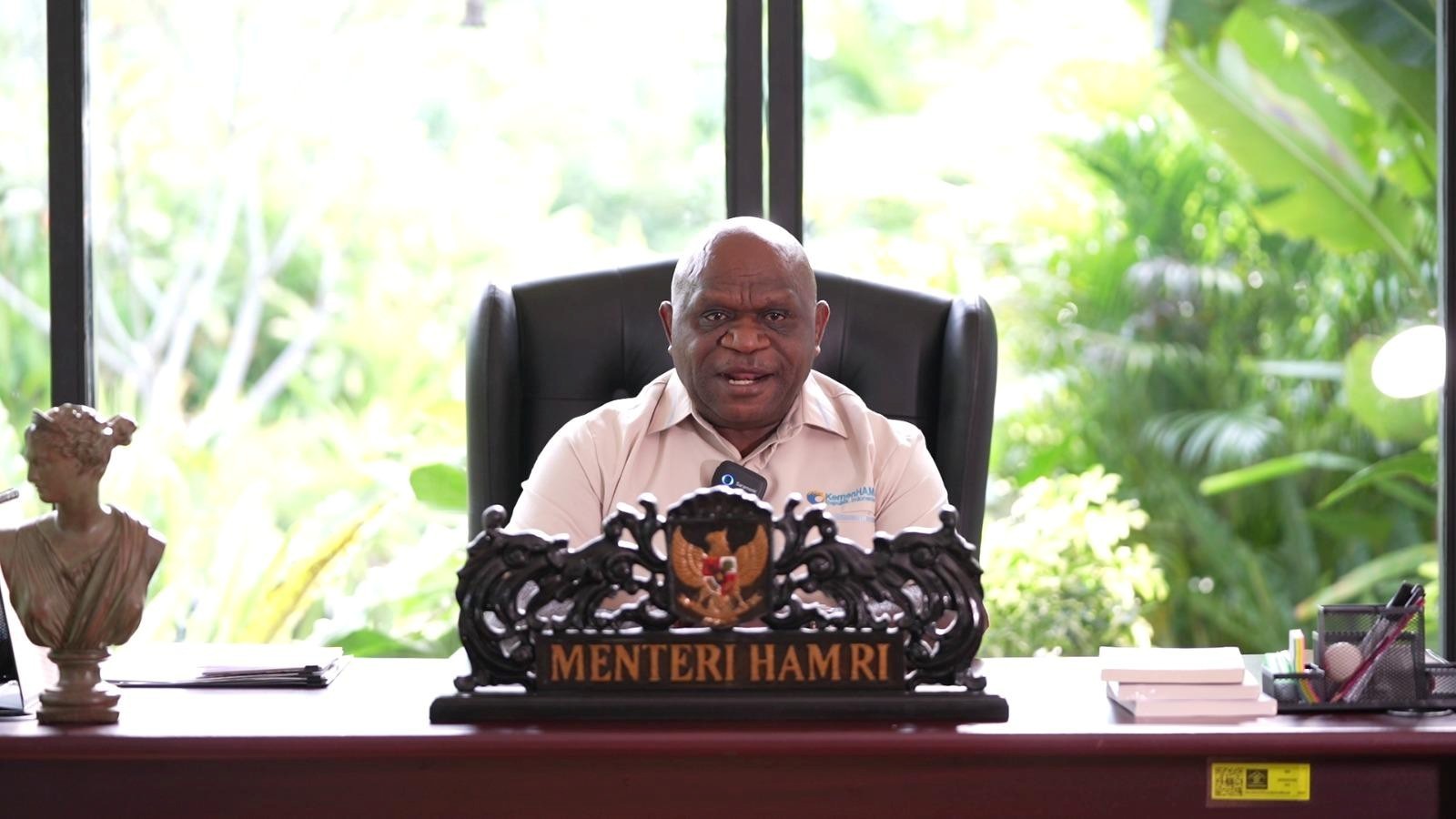 Natalius Pigai Dorong Pemuda Papua Tinggalkan Zona Nyaman dan Bangun Mentalitas Petarung