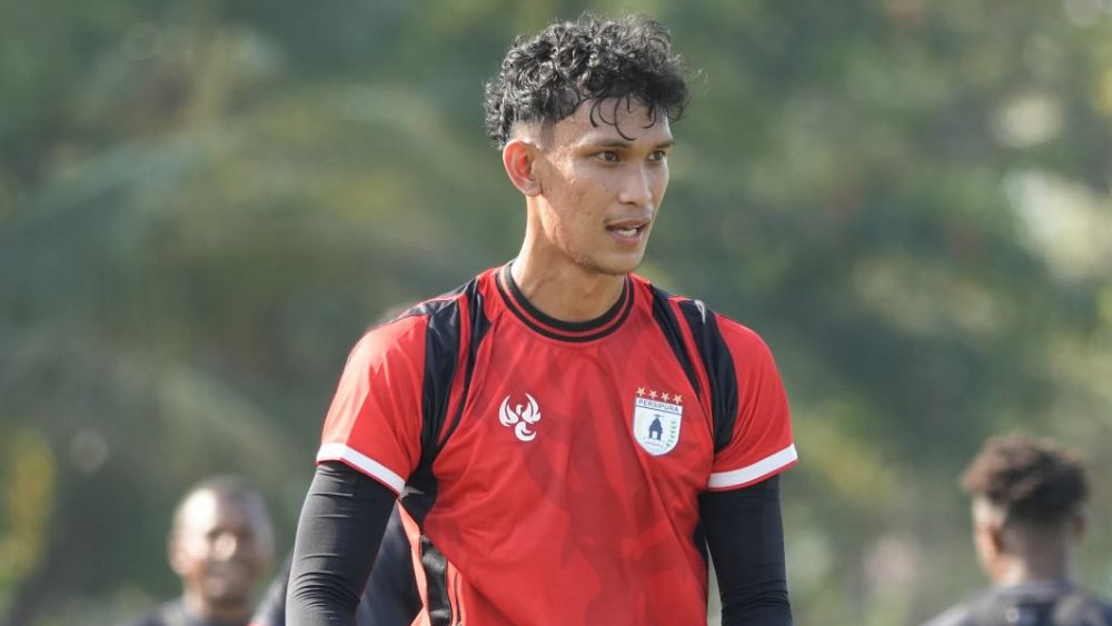 Persipura Datangkan Kiper Baru: Geril Kapoh, Penjaga Gawang yang Pernah Menyulitkan Mutiara Hitam