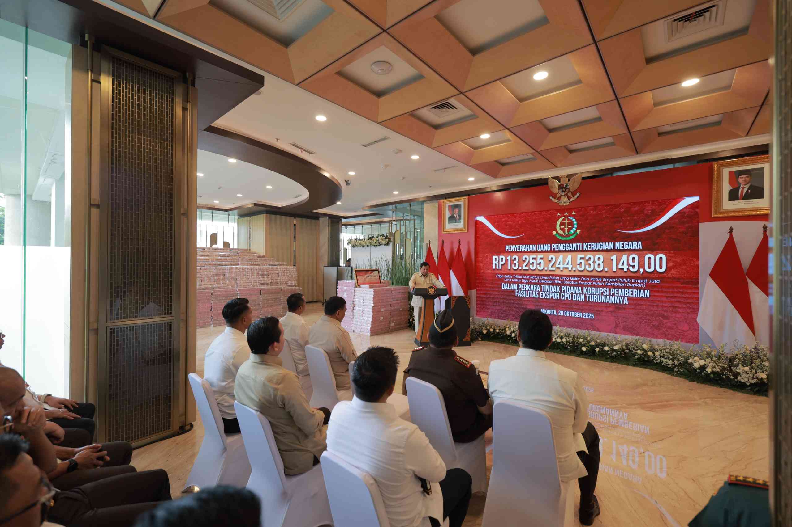 Prabowo Minta Jaksa dan Polisi Tak Kriminalisasi Orang Kecil: Penegak Hukum Harus Punya Hati