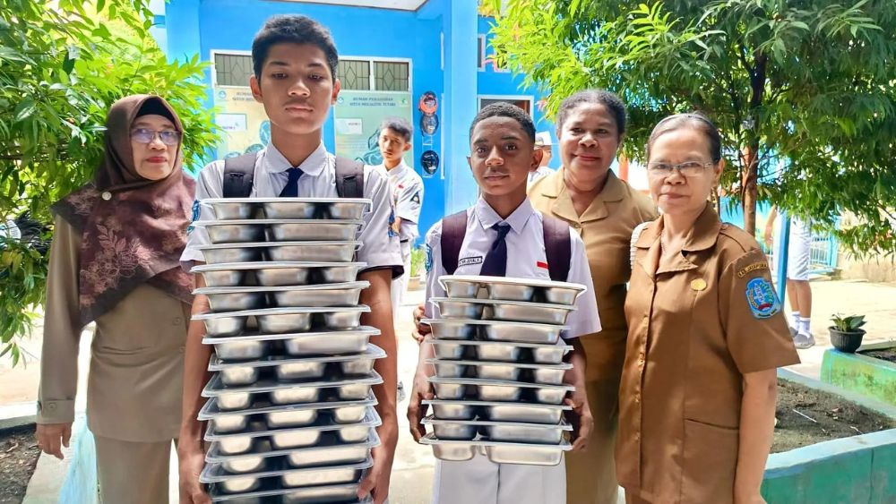 Pemkot Jayapura Targetkan Oktober 2025 Semua Sekolah Nikmati Makan Bergizi Gratis