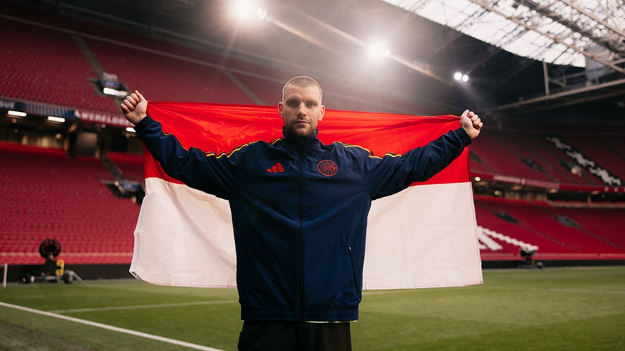 Berapa Nilai Transfer Maarten Paes ke Ajax Amsterdam?