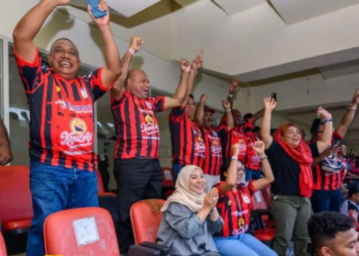 Gubernur Papua Tegaskan Komitmen Dukung Persipura Jayapura di Championship 2025-2026