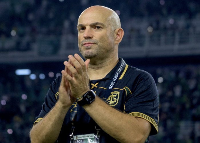 Bernardo Tavares Tetap Rendah Hati Meski Persebaya Sapu Bersih Fase Grup Piala Presiden