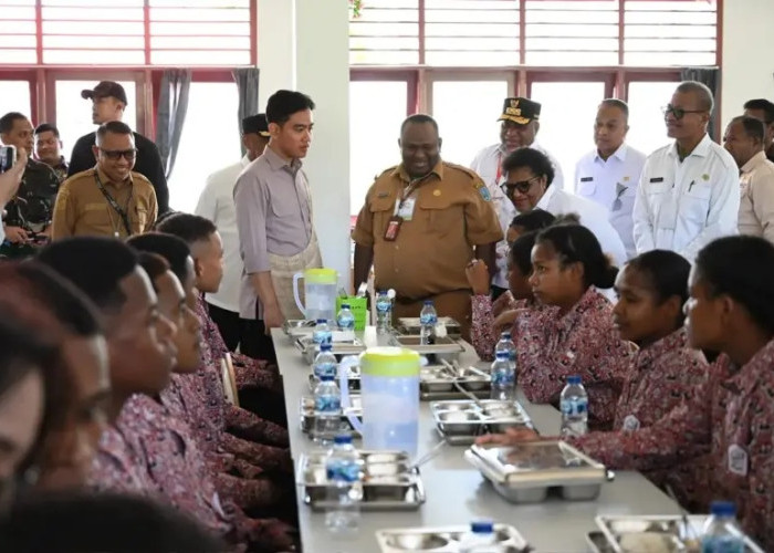 Wapres Gibran Tinjau Sekolah Rakyat di Biak Numfor, Pastikan Pendidikan Tepat Sasaran