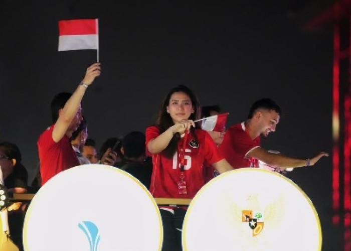 Yolla Yuliana Antusias Ikuti Karnaval HUT ke-81 RI untuk Pertama Kalinya
