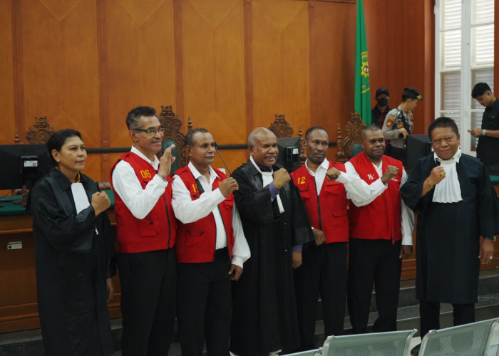Kasus Makar Papua: Empat Terdakwa Divonis 7 Bulan Penjara oleh PN Makassar