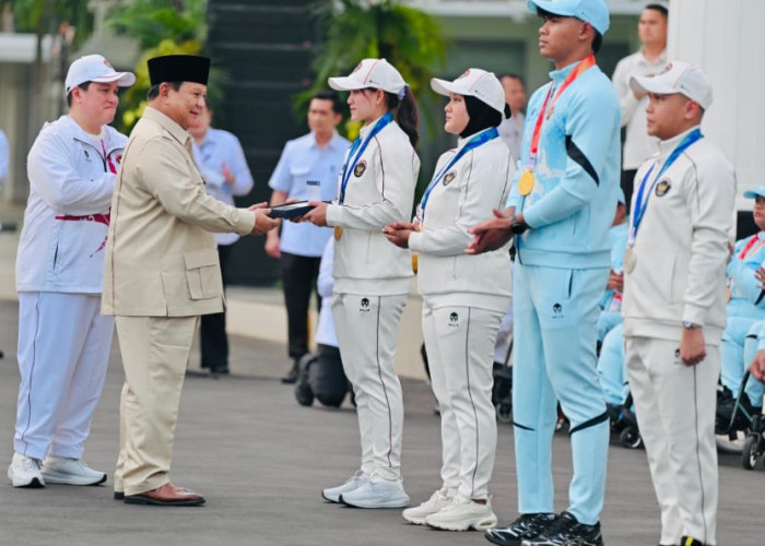 Prabowo Serahkan Bonus Rp158,3 Miliar untuk Atlet Asian Games dan Asian Para Games 2026