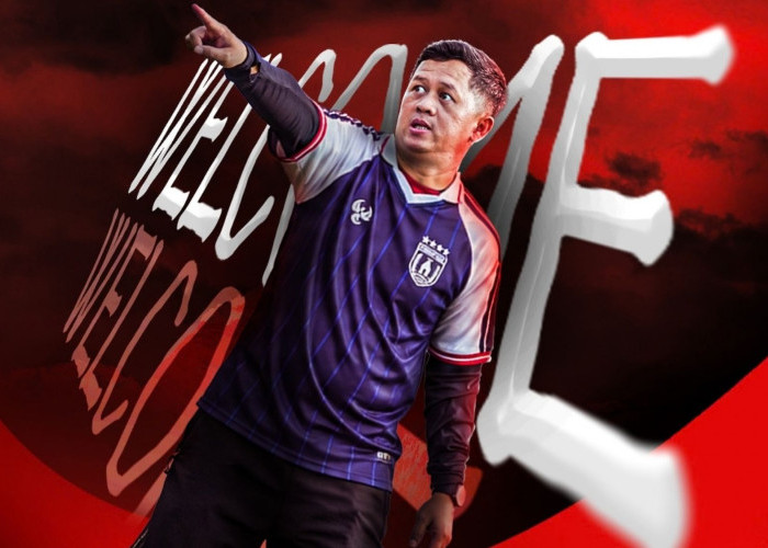 Resmi! Persipura Tunjuk Regi Aditya Jadi Pelatih Kepala Gantikan Andri Ramawi