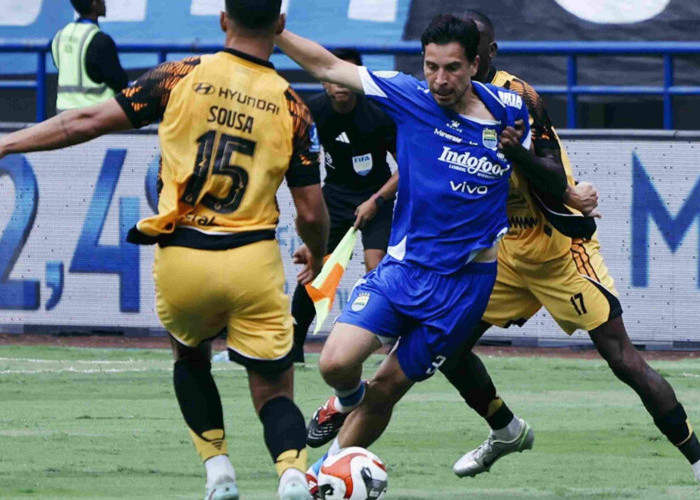 Thom Haye Ungkap Keluarganya Dapat Ancaman Usai Persib Kalahkan Persija