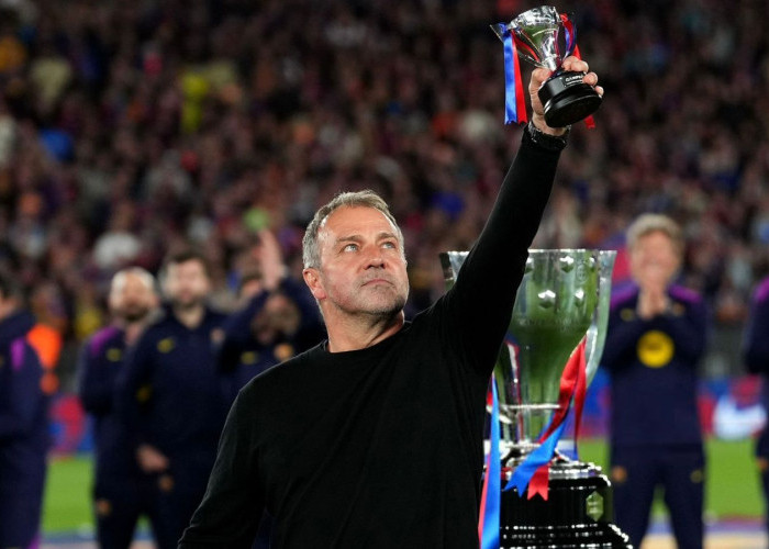 Sukses Antar Barcelona Pertahankan Gelar, Hansi Flick Dinobatkan sebagai Pelatih Terbaik La Liga
