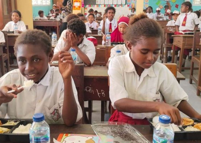 MBG di Papua Tingkatkan Kehadiran dan Semangat Belajar Siswa