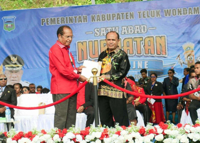 PT Freeport Indonesia Serahkan Bantuan Pendidikan untuk YPK GKI Wasior di Teluk Wondama