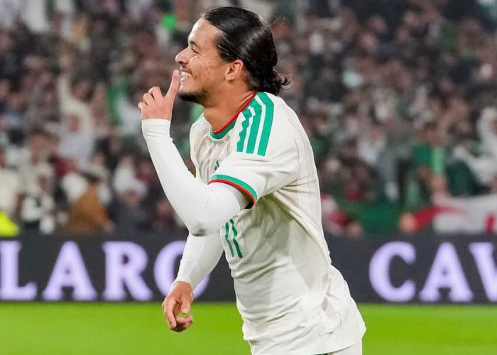 Belanda Tersungkur di Kandang, Aljazair Menang Berkat Gol Indah Anis Hadj Moussa