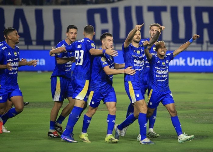 Persib Bandung Menang 3-1 atas PSM Makassar di Laga Perdana Super League