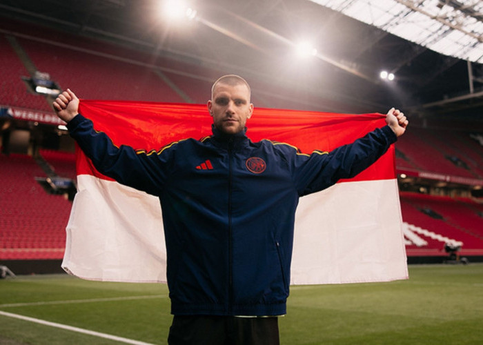 Berapa Nilai Transfer Maarten Paes ke Ajax Amsterdam?