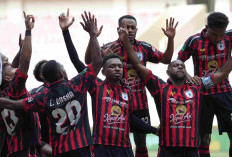 Persipura Jayapura vs Persela Lamongan: Laga Penentuan Zona Promosi di Pekan 13