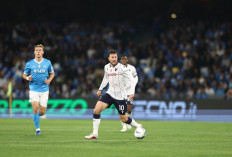 Napoli Tumbang Dramatis dari Bologna, Tiket Liga Champions Belum Aman