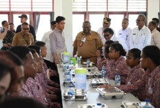 Wapres Gibran Tinjau Sekolah Rakyat di Biak Numfor, Pastikan Pendidikan Tepat Sasaran