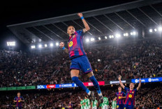 Raphinha Bersinar, Barcelona Tumbangkan Real Betis di Camp Nou
