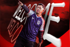 Resmi! Persipura Tunjuk Regi Aditya Jadi Pelatih Kepala Gantikan Andri Ramawi