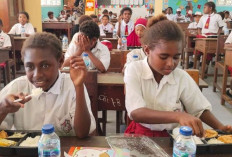MBG di Papua Tingkatkan Kehadiran dan Semangat Belajar Siswa