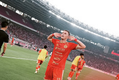 Persija Jakarta Kalahkan Persib 2-1 Lewat Gol Dramatis di Injury Time